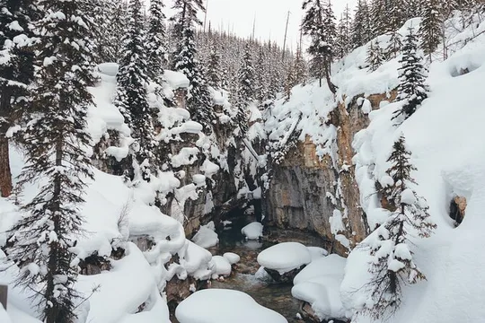 Johnston and Marble Canyon Private Winter Tour