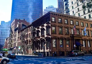 Interactive Scavenger Hunt in Manhattan's Secrets