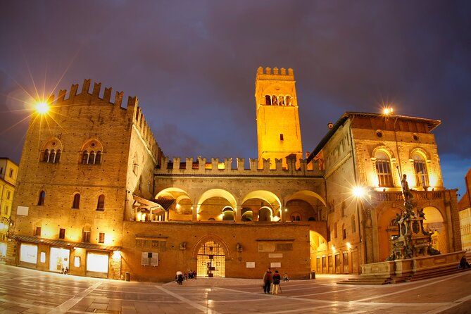 Bologna City Highlights Private Guided Tour at Night