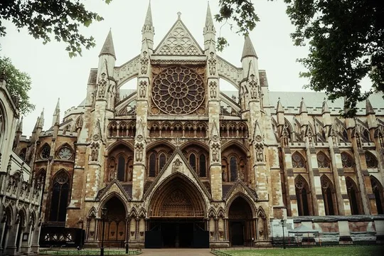 London Westminster Guided Tour with Thames River Cruise