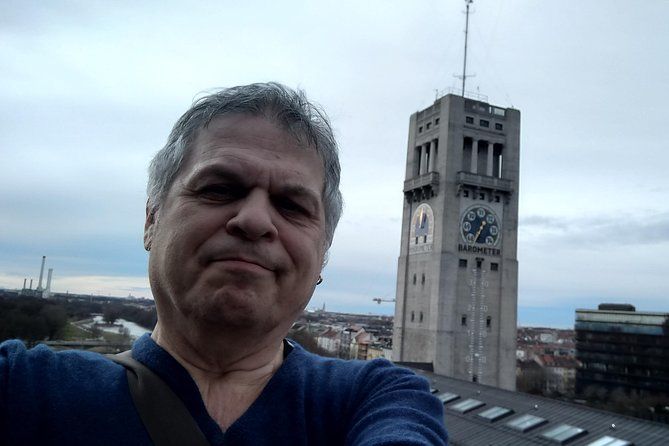 Milan Electric Bike Highlights Tour with Local Guide