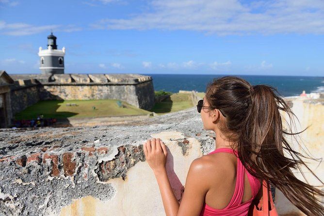 Family Heritage Walking Tour in Old San Juan