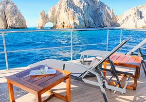Luxury Escape, Sail with lunch, Open Bar & Water Activities