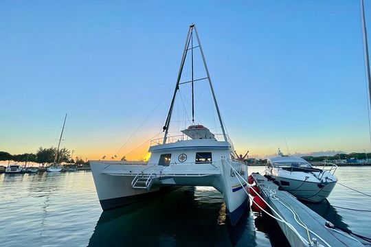 Waikiki Sunset Cruise from Oahu