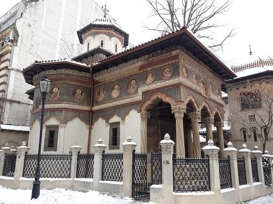 Bucharest Layover Tour (4 - Hour Private City Tour Between Flights)