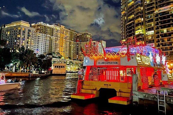 Fort Lauderdale Intracoastal Holiday Lights Cruise
