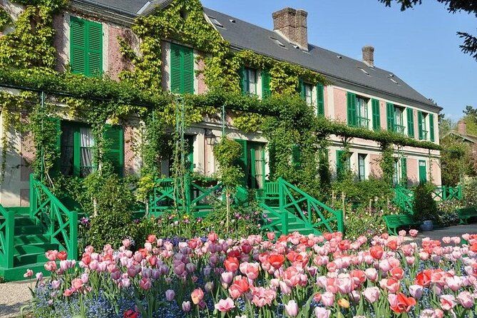 Rouen & Monet's Giverny Private Tour from Honfleur I Guide Option