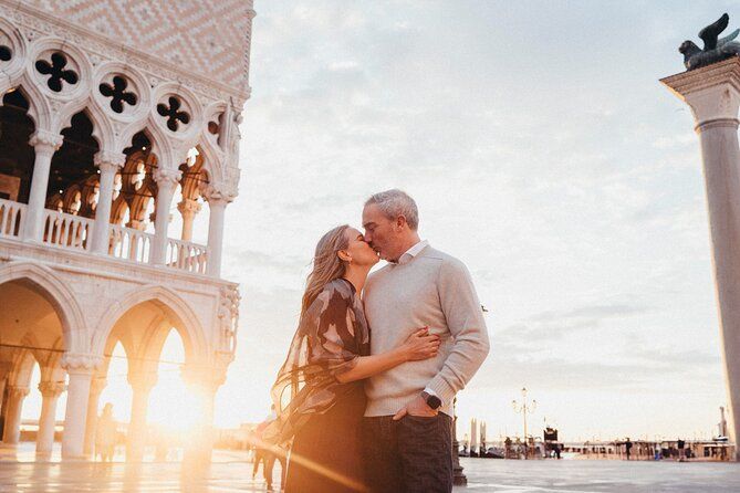 Romantic Venice: photo shoot with local photographer