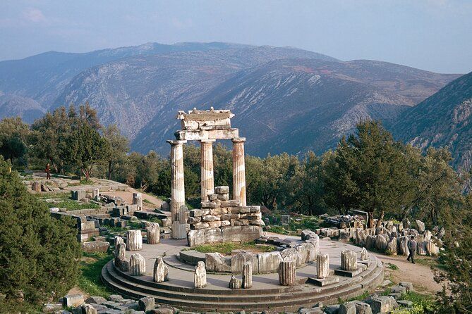 Private 10-Hour Tour: Explore Delphi & Thermopylae from Athens