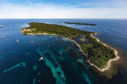 Cannes Day charter to the Islands