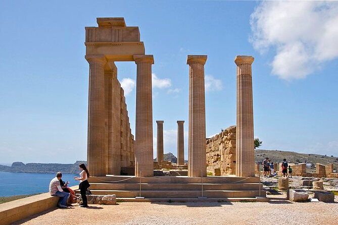 Rhodes Medieval town and Lindos Acropolis guided tour with Minibus.