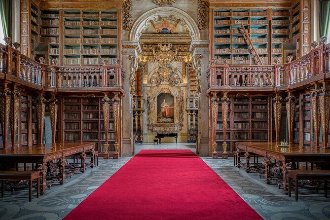 Coimbra Walking Tour: University Private Tour with Tickets