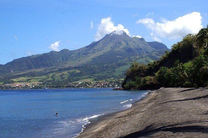 North Tour: rainforest, rum distillery, black sand beach etc