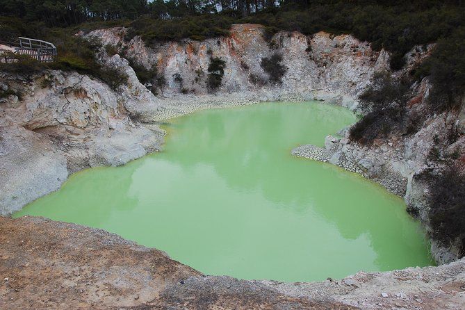 Private Tour Waiotapu Geothermal Shore Excursion up to 8 passengers
