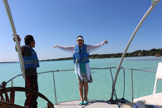Full-Day Private Boat Tour of Bacalar and Blue Cenote