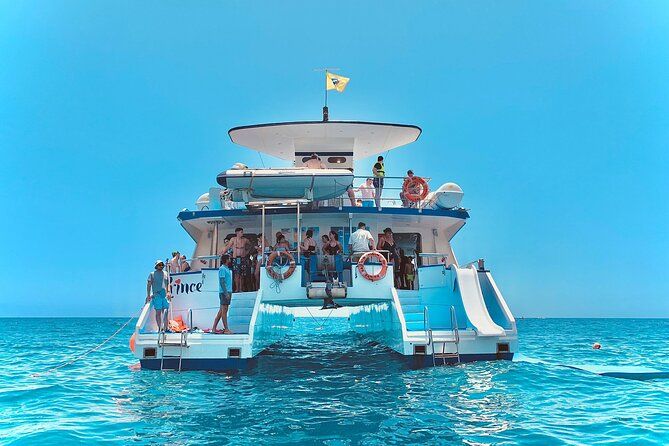 Catamaran Cruise from Puerto Rico (Full package)