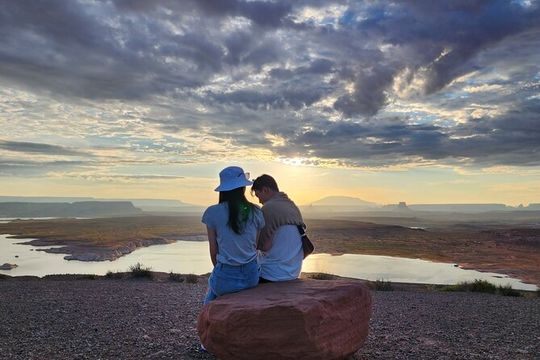 2 Days Grand Canyon, Antelope Canyon and Horseshoe Bend Tour