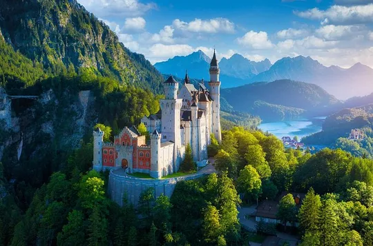 Private Day Tour from Munich to Neuschwanstein Castle and Füssen