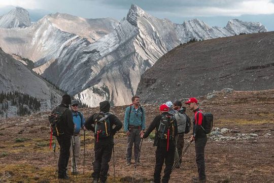 Private Guided Hike: Adventure & Wellness in Banff