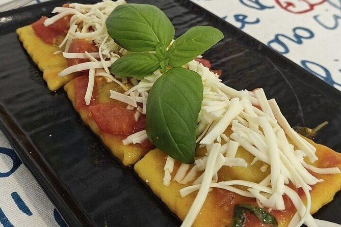 Fresh Pasta and Tiramisu Course in Catania
