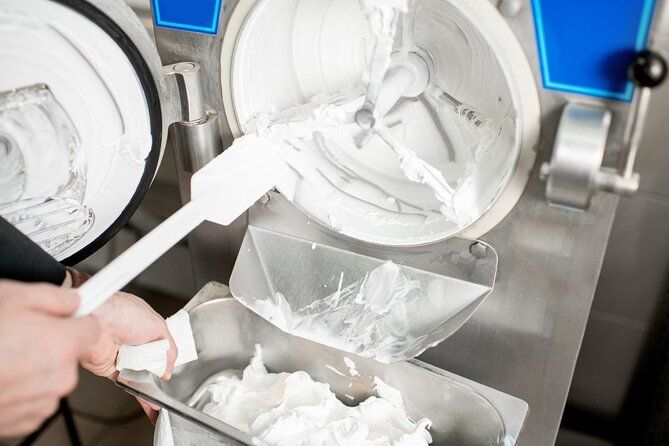 Ravenna Artisan Gelato Making Class in a Local Gelateria