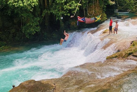 The Best of Dunn's River ,Blue Hole and Tubing from Ocho Rios