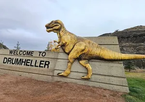 From Calgary: Drumheller Badlands Private Tour (Small Group)