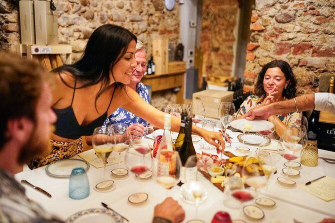 Tasting of 3 Garda Wines with Charcuterie in Valeggio