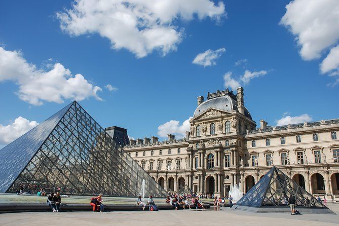 Guided Tour of the Louvre Museum with Seine River Cruise Ticket