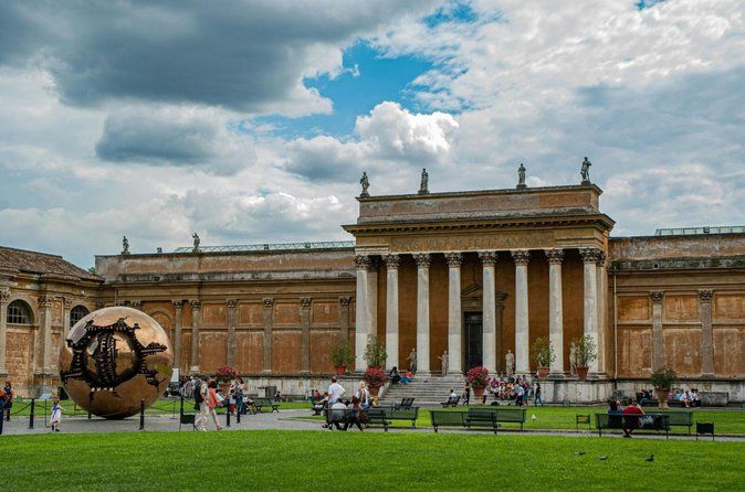 Vatican private tour –Museums and Sistine Chapel with Raphael rooms