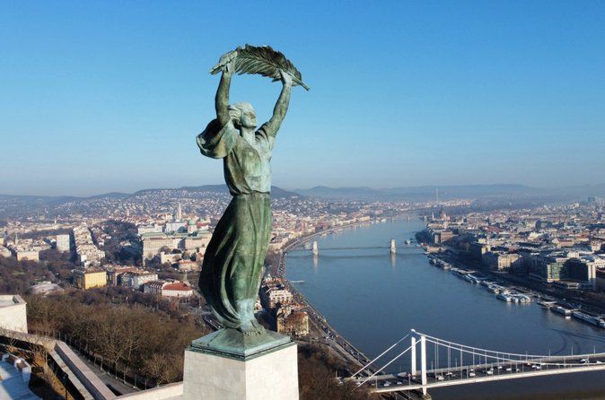 Budapest E-bike tour to Citadel and Castle Hill