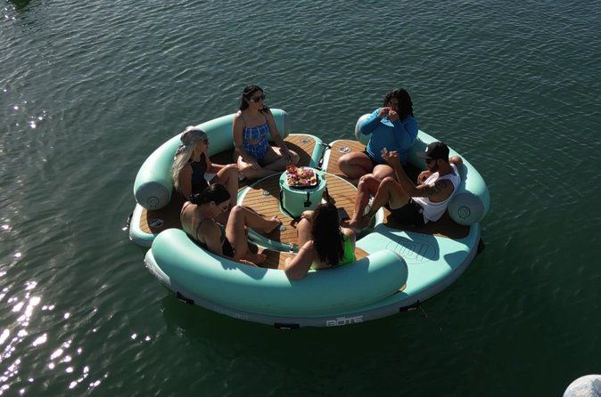 VIP Private Floating Lounge & Prosecco in Condado
