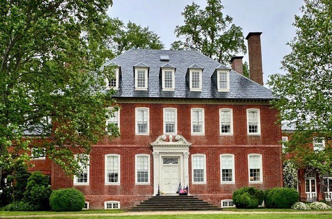 Virginia Plantations - Private Tour from Williamsburg