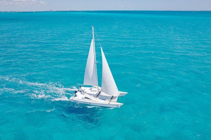 Private Catamaran Experience! Snorkel & Open Bar for 12 persons