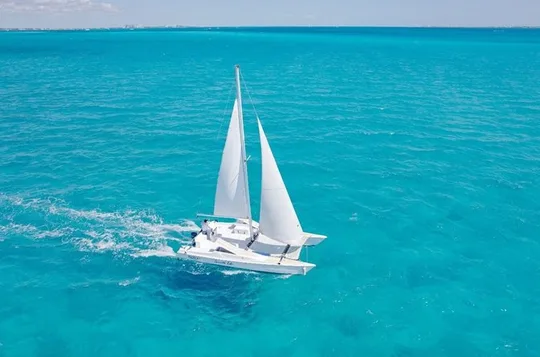 Private Catamaran Experience! Snorkel & Open Bar for 12 persons