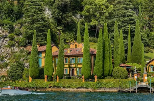Milan Como and Bellagio Tour with Lake Cruise Day Trip