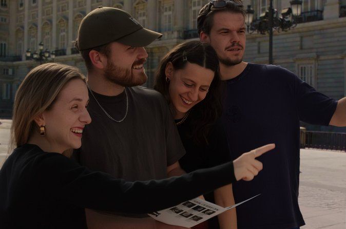 Selfguided mystery hunt by The Royal Palace in Madrid