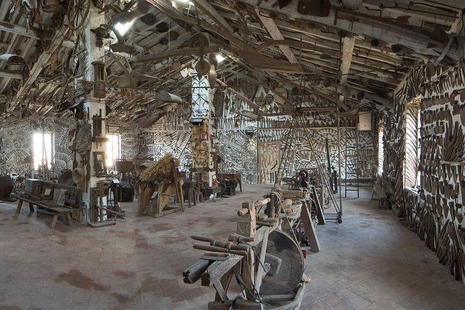 From an unusual museum to a relaxing picnic, in a vineyard in Parma hillside
