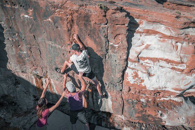 Half-Day Sundowner Bouldering Small Group Guided Trip in Algarve