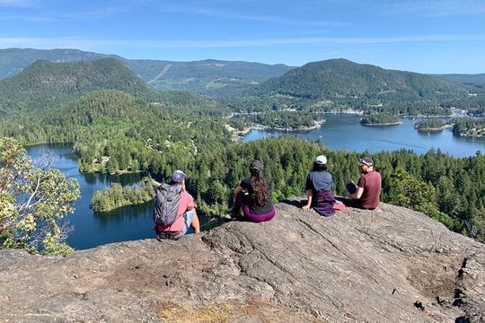 Sunshine Coast Escape (Around Vancouver) Small Group Tour