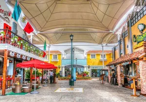 Guided Walking Tour in Cancun