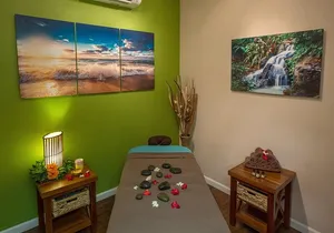 60 Minute Lomi Lomi Massage
