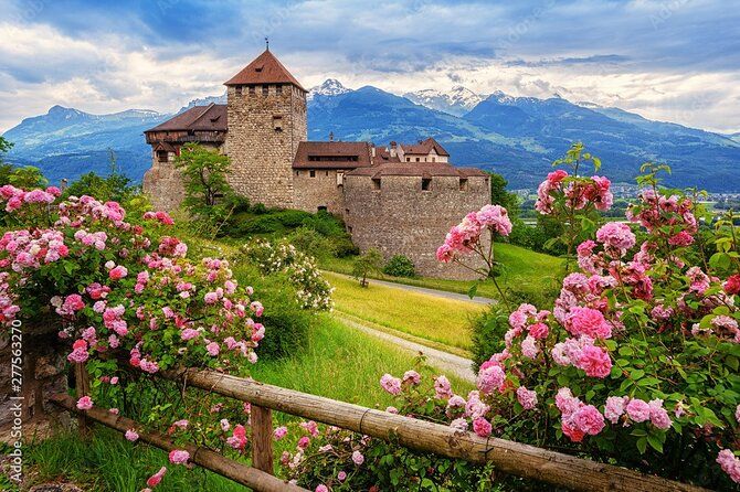 Explore 3 Countries : Liechtenstein,Austria & Swiss(Private Tour)
