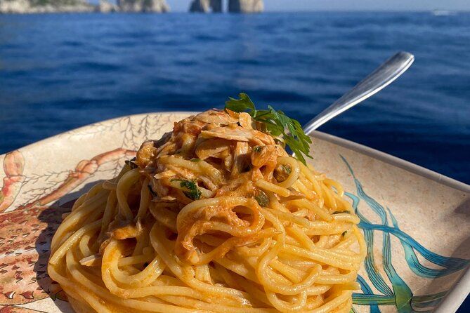 Private cooking School on Board with Lunch and Swimming in Capri