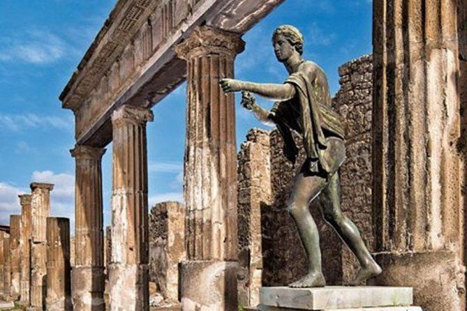 the splendour of Pompeii ruins