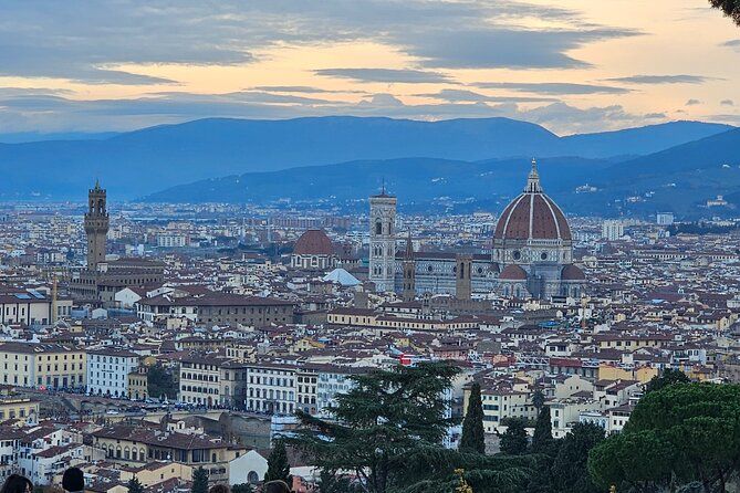 Florence Golden Hour Walking tour with Sunset Experience.