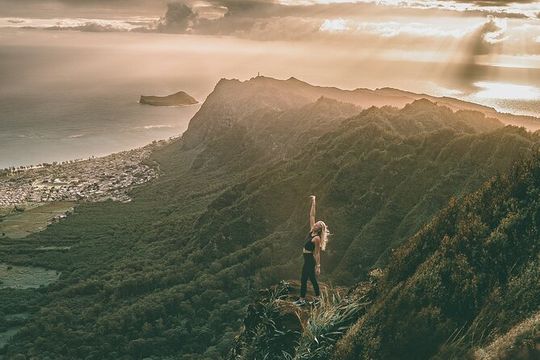 Oahu's iconic hikes - Kuliouou with photography