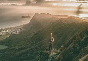 Oahu's iconic hikes - Kuliouou with photography