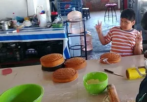 Acapulco Malibu, Avenida Kids Tour