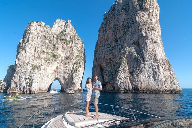 Capri & Amalfi Coast tour with Luxury Yacht Azimut 55ft